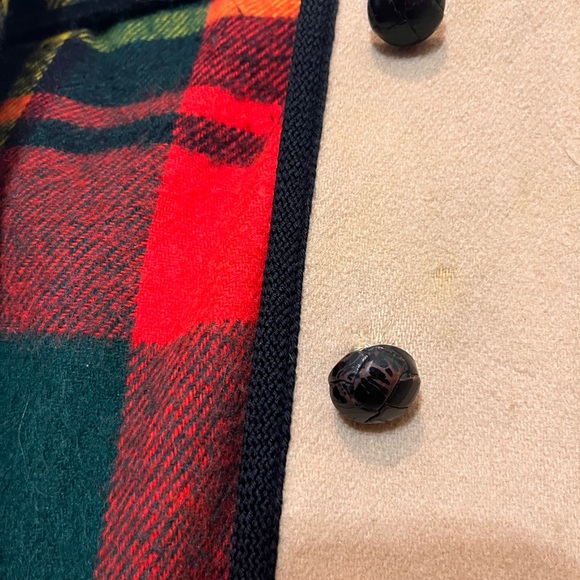 Vintage 100% Wool Reversible Cape - Tan & Plaid - Size Medium/Large - Picture 4 of 9